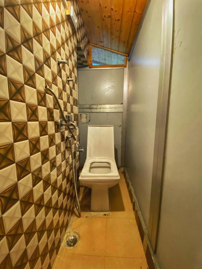 Pine Tower Inn Manāli Dış mekan fotoğraf