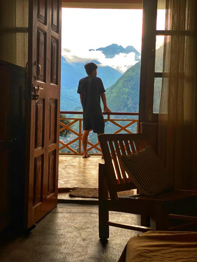 Pine Tower Inn Manāli Dış mekan fotoğraf