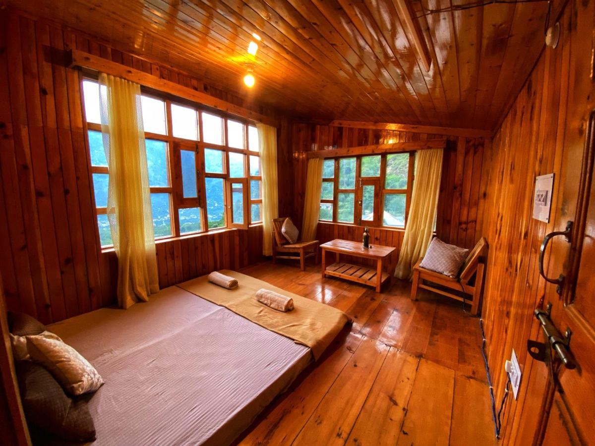 Pine Tower Inn Manāli Dış mekan fotoğraf